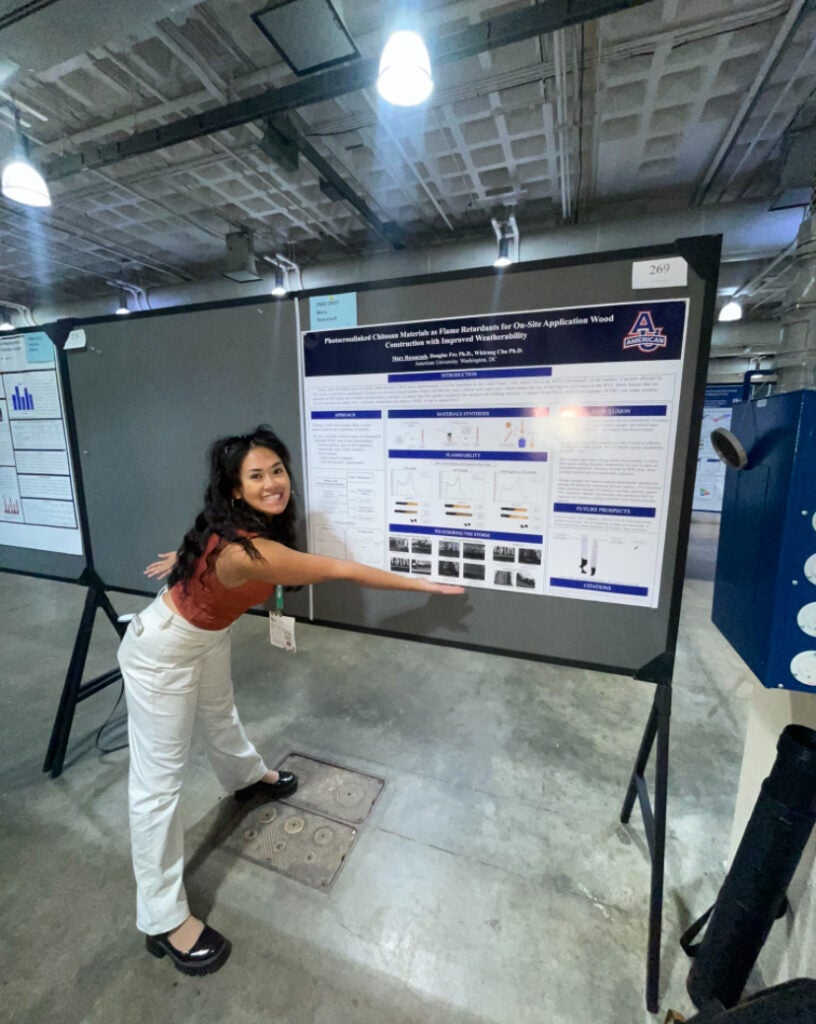 Ruxsarash presents research findings during poster session at 2023 Materials Research Society meeting